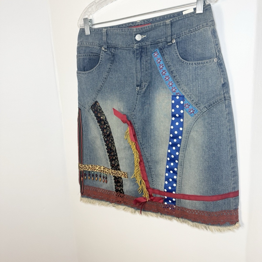 Vintage Upcycled Denim Patchwork Skirt Womens 8 Jean Indie Cowgirl Western Boho - Picture 2 of 9